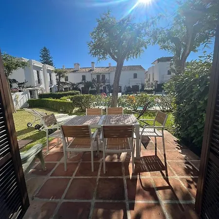 Villa - Playa - De 3 Con Terraza Y Jardin