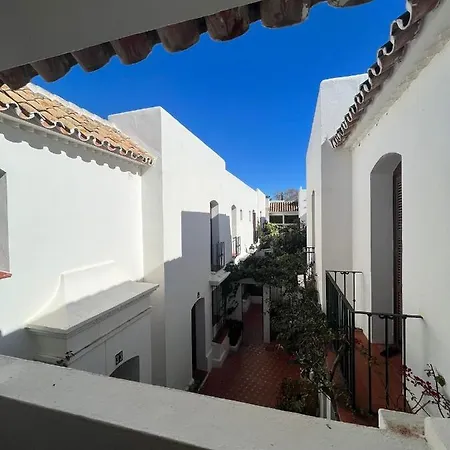 - Playa - De 3 Con Terraza Y Jardin * Estepona