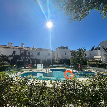Villa - Playa - De 3 Con Terraza Y Jardin
