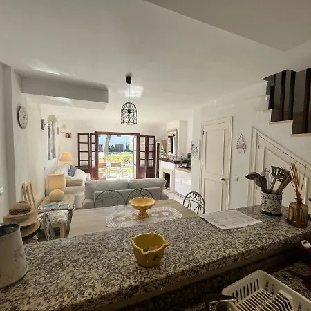 - Playa - De 3 Con Terraza Y Jardin Villa